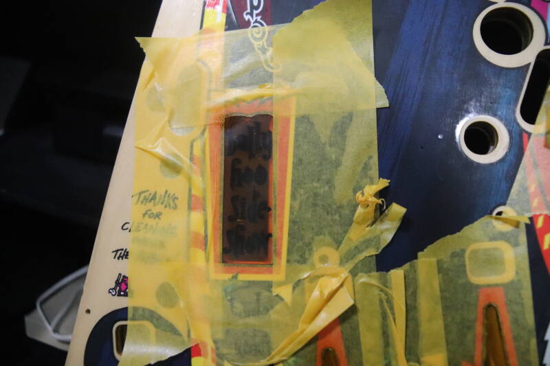 Bally Williams Cirqus Voltaire Playfield speelveld schade herstel restoration flipperspeelveld restauratie art airbrush airbrushing flipperkast reparatie