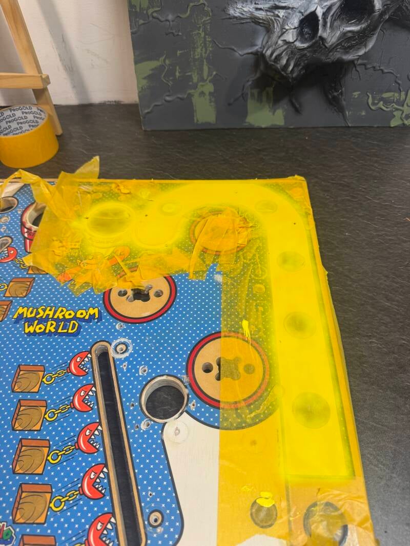 Gottlieb Super Mario Bros Playfield speelveld schade herstel restoration flipperspeelveld restauratie art airbrush airbrushing flipperkast reparatie