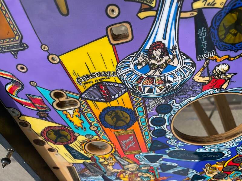 Williams Tales of the Arabian Nights playfield speelveld schade herstel restoration flipperspeelveld restauratie art airbrush airbrushing flipperkast reparatie