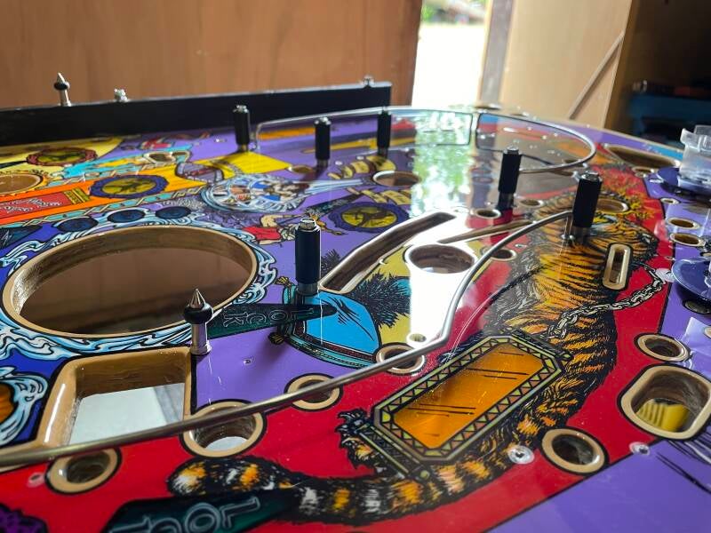 Williams Tales of the Arabian Nights playfield speelveld schade herstel restoration flipperspeelveld restauratie art airbrush airbrushing flipperkast reparatie