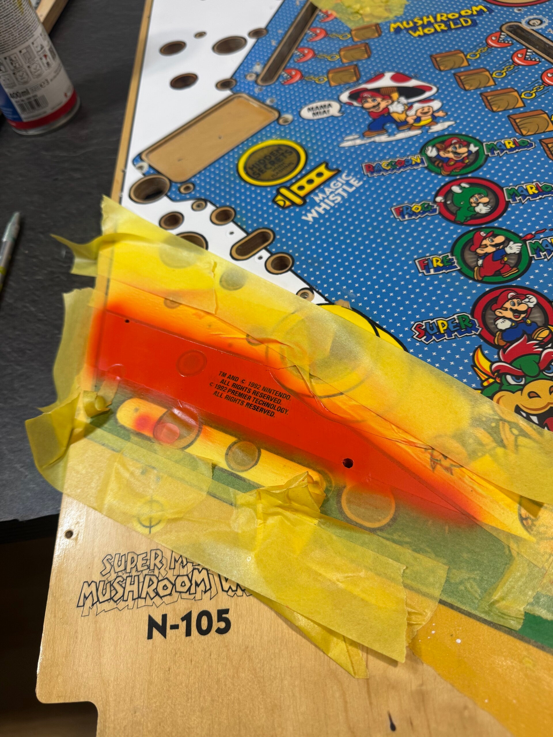 Gottlieb Super Mario Bros Playfield speelveld schade herstel restoration flipperspeelveld restauratie art airbrush airbrushing flipperkast reparatie