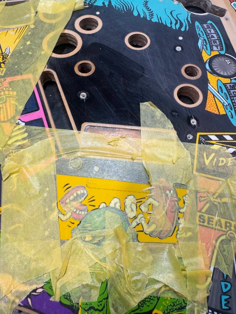 Bally Creature from the Black Lagoon Playfield speelveld schade herstel restoration flipperspeelveld restauratie art airbrush airbrushing flipperkast reparatie