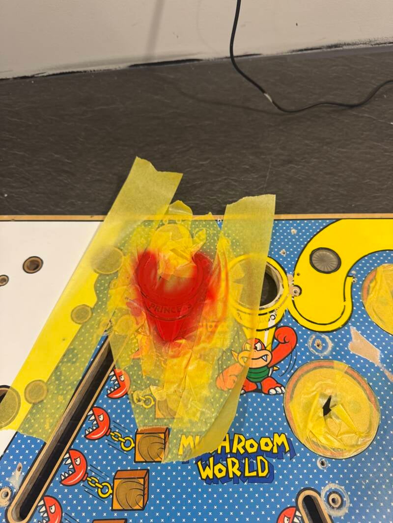 Gottlieb Super Mario Bros Playfield speelveld schade herstel restoration flipperspeelveld restauratie art airbrush airbrushing flipperkast reparatie