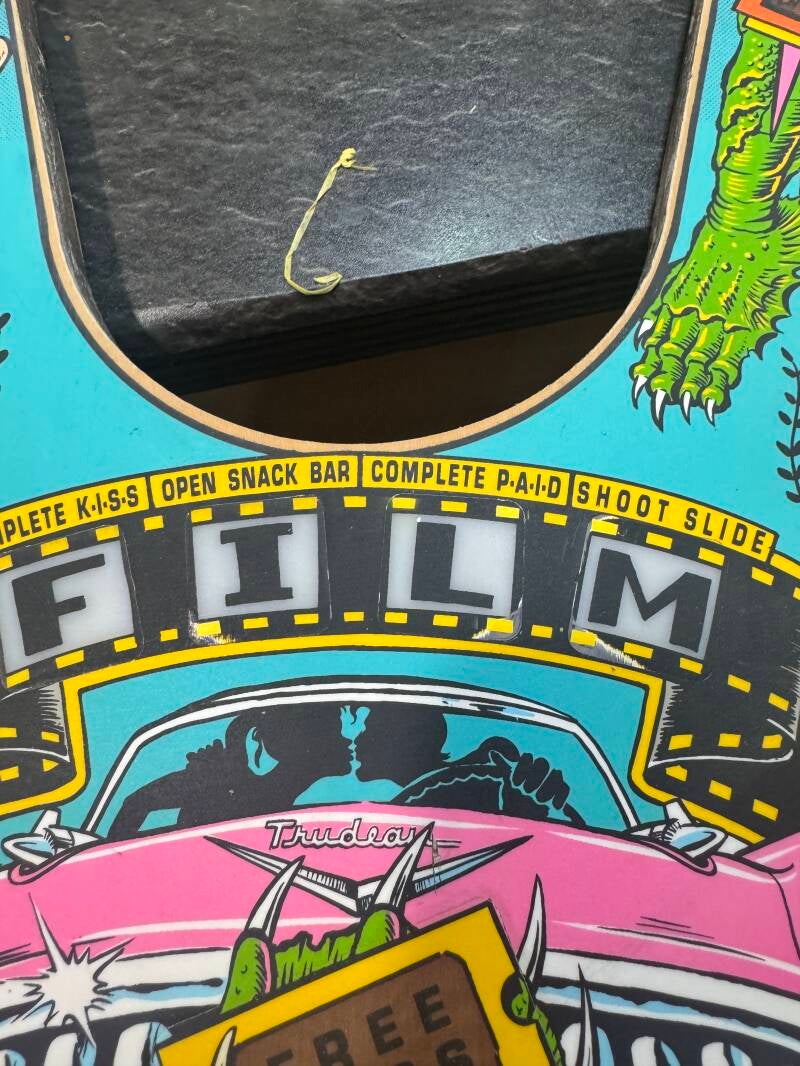 Bally Creature from the Black Lagoon Playfield speelveld schade herstel restoration flipperspeelveld restauratie art airbrush airbrushing flipperkast reparatie
