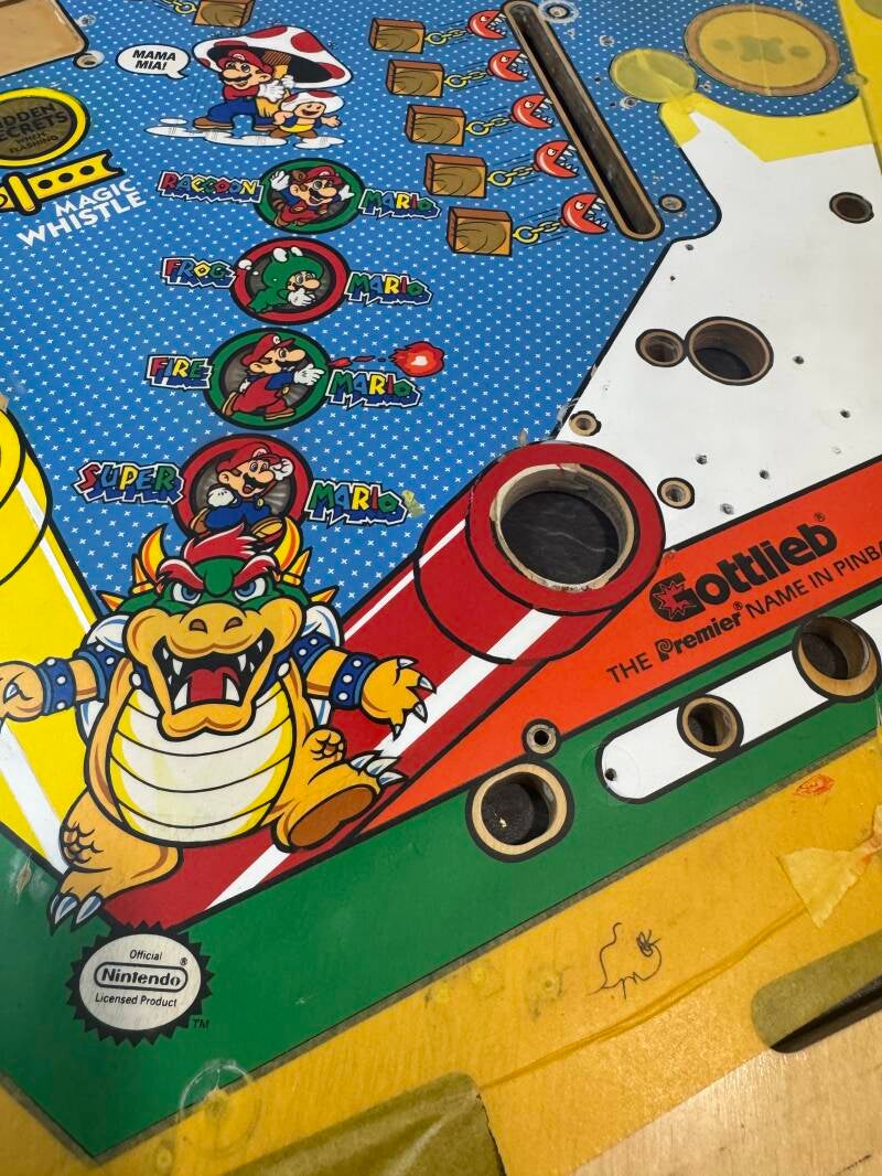 Gottlieb Super Mario Bros Playfield speelveld schade herstel restoration flipperspeelveld restauratie art airbrush airbrushing flipperkast reparatie