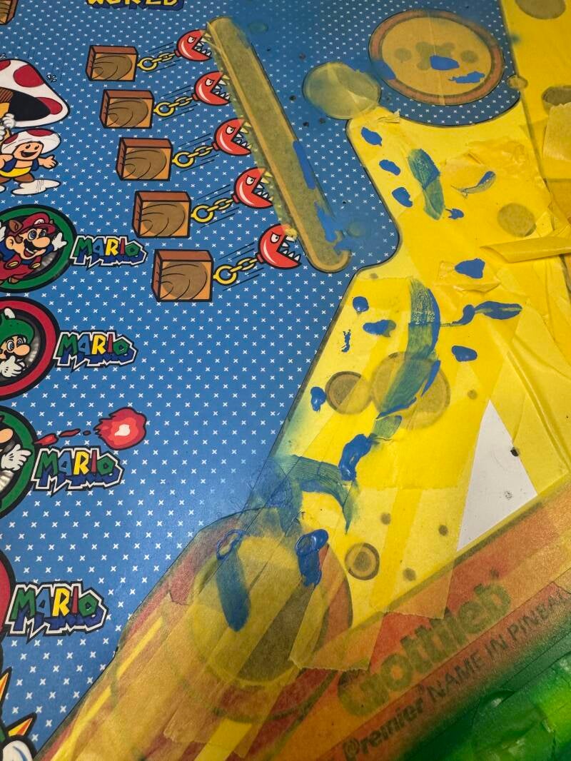 Gottlieb Super Mario Bros Playfield speelveld schade herstel restoration flipperspeelveld restauratie art airbrush airbrushing flipperkast reparatie