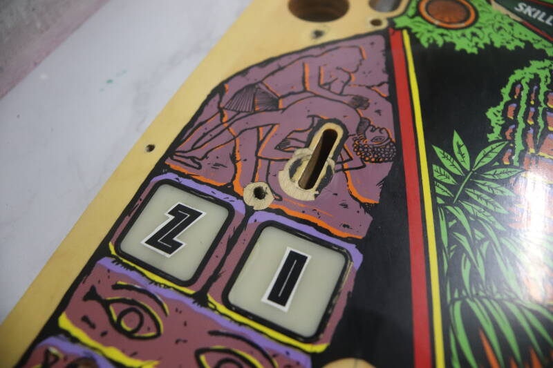 Williams Congo playfield speelveld schade herstel restoration flipperspeelveld restauratie art airbrush airbrushing flipperkast reparatie