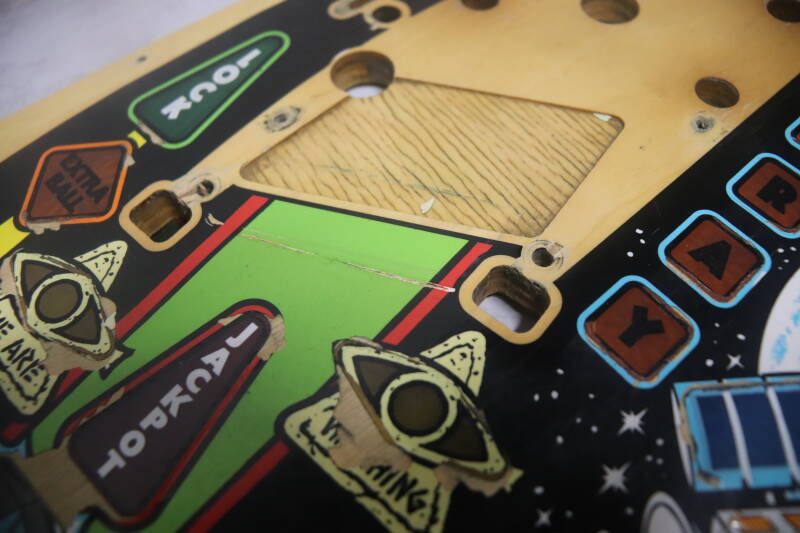 Williams Congo playfield speelveld schade herstel restoration flipperspeelveld restauratie art airbrush airbrushing flipperkast reparatie