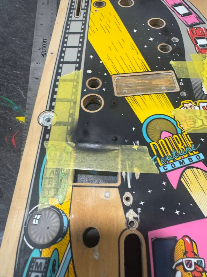 Bally Creature from the Black Lagoon Playfield speelveld schade herstel restoration flipperspeelveld restauratie art airbrush airbrushing flipperkast reparatie