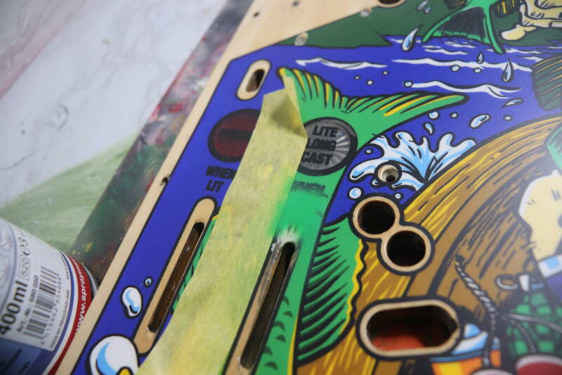 Williams Fish Tales playfield speelveld schade herstel restoration flipperspeelveld restauratie art airbrush airbrushing flipperkast reparatie