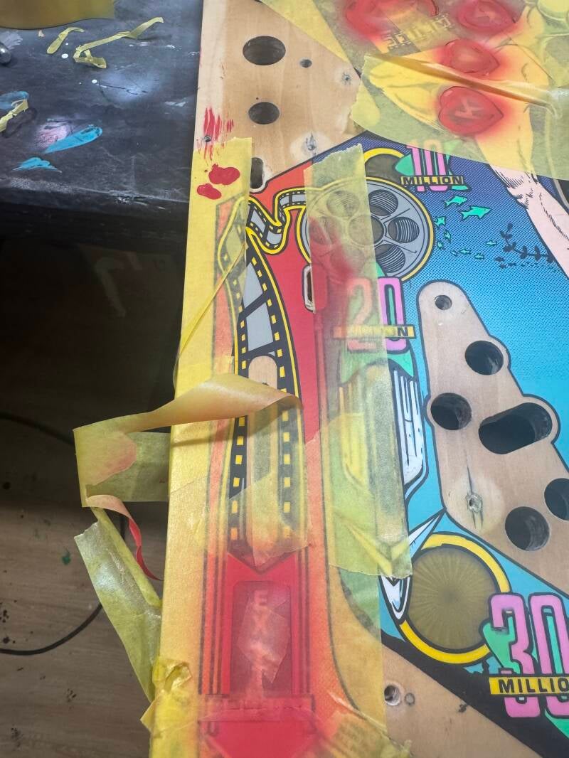 Bally Creature from the Black Lagoon Playfield speelveld schade herstel restoration flipperspeelveld restauratie art airbrush airbrushing flipperkast reparatie