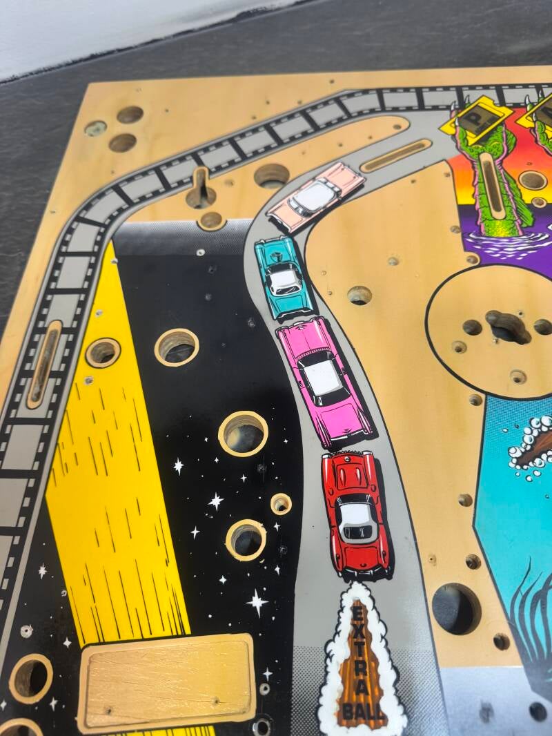 Bally Creature from the Black Lagoon Playfield speelveld schade herstel restoration flipperspeelveld restauratie art airbrush airbrushing flipperkast reparatie