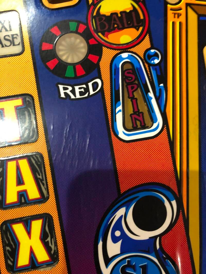 Bally Who Dunnit Playfield Restoration pinball flipperveld restauratie herstel lakschade airbrush