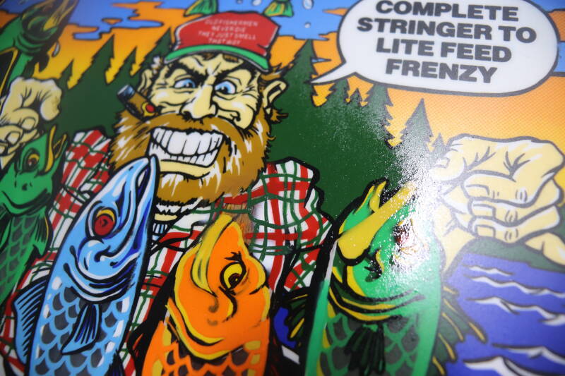 Williams Fish Tales playfield speelveld schade herstel restoration flipperspeelveld restauratie art airbrush airbrushing flipperkast reparatie