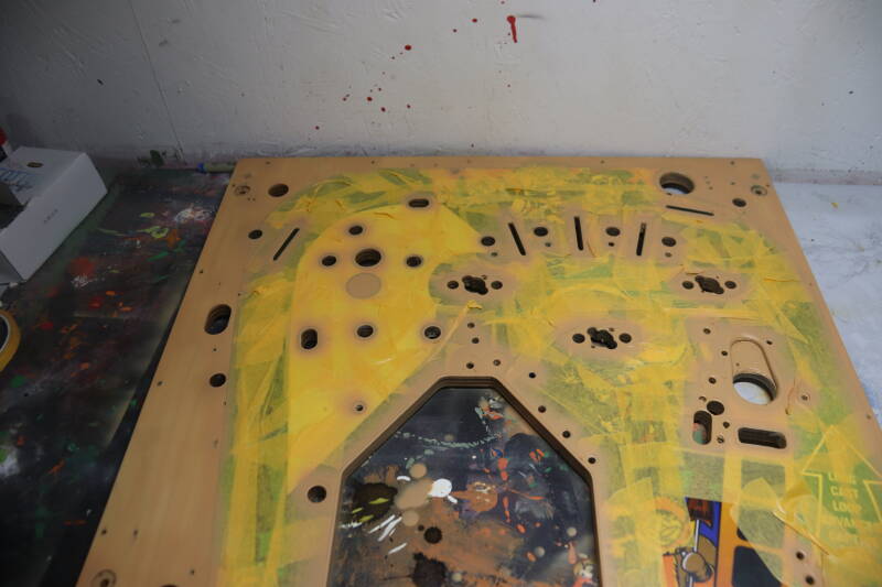 Williams Fish Tales playfield speelveld schade herstel restoration flipperspeelveld restauratie art airbrush airbrushing flipperkast reparatie