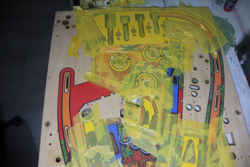 Williams Indiana Jones playfield speelveld schade herstel restoration flipperspeelveld restauratie art airbrush airbrushing flipperkast reparatie