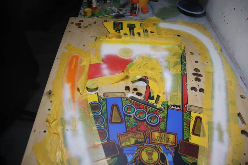 Williams Indiana Jones playfield speelveld schade herstel restoration flipperspeelveld restauratie art airbrush airbrushing flipperkast reparatie