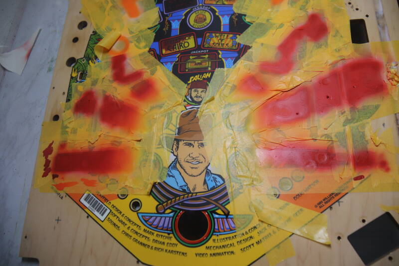 Williams Indiana Jones playfield speelveld schade herstel restoration flipperspeelveld restauratie art airbrush airbrushing flipperkast reparatie