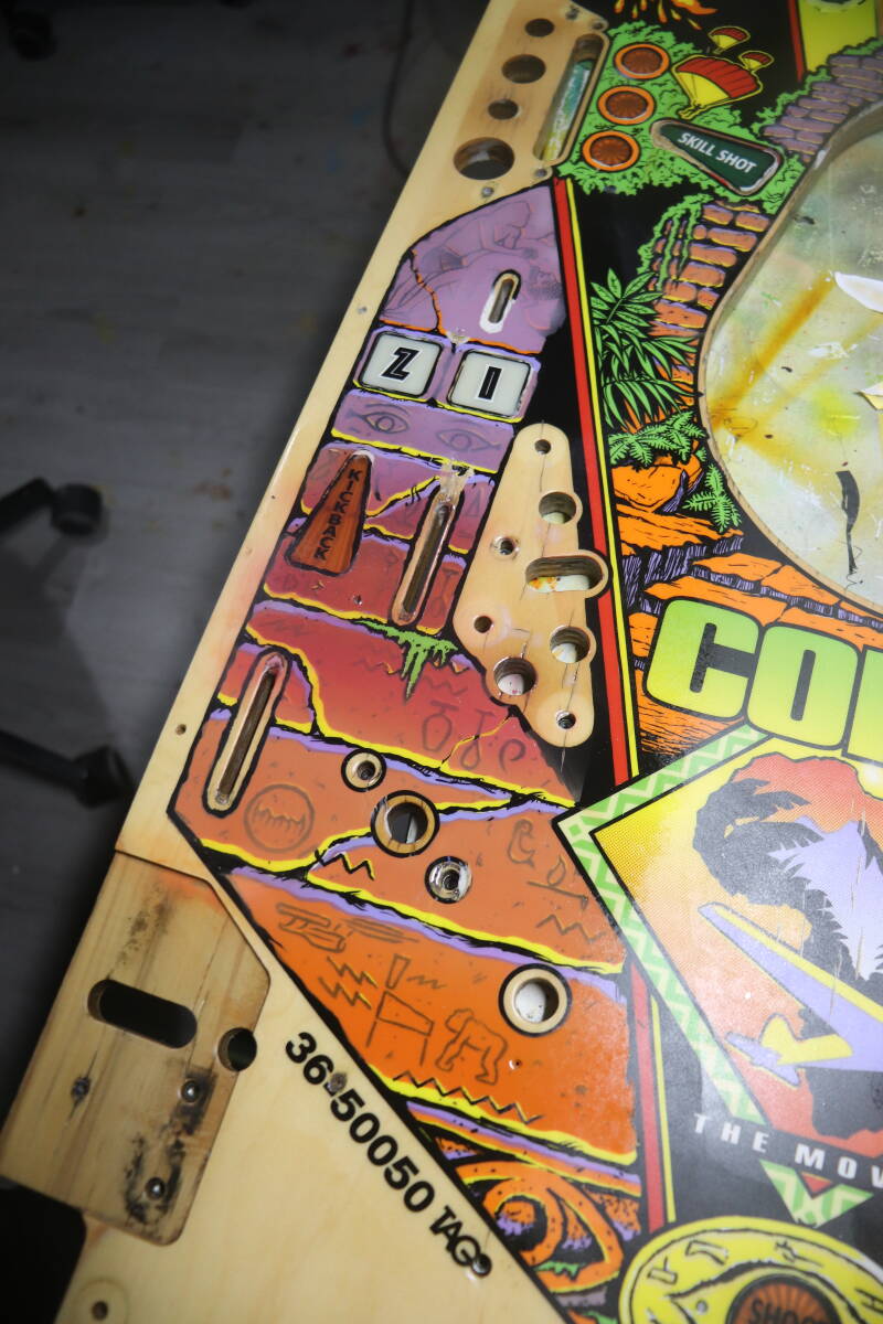 Williams Congo playfield speelveld schade herstel restoration flipperspeelveld restauratie art airbrush airbrushing flipperkast reparatie