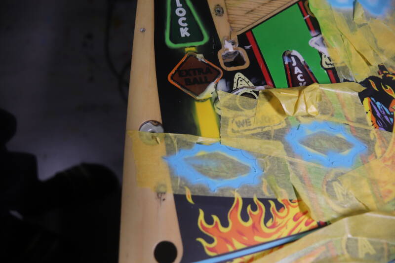 Williams Congo playfield speelveld schade herstel restoration flipperspeelveld restauratie art airbrush airbrushing flipperkast reparatie