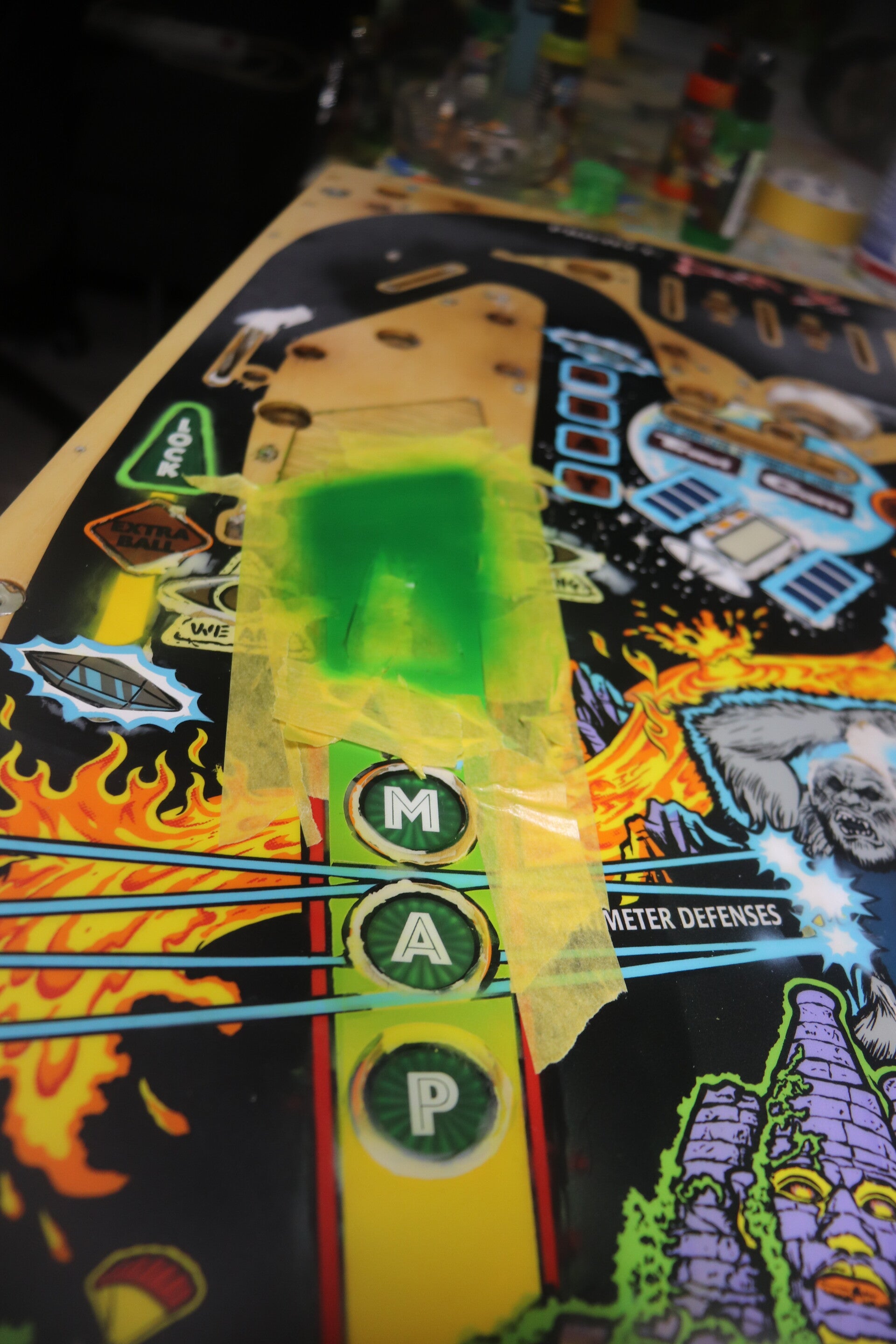 Williams Congo playfield speelveld schade herstel restoration flipperspeelveld restauratie art airbrush airbrushing flipperkast reparatie