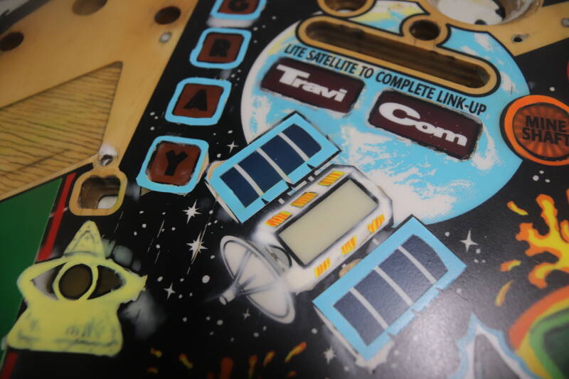 Williams Congo playfield speelveld schade herstel restoration flipperspeelveld restauratie art airbrush airbrushing flipperkast reparatie