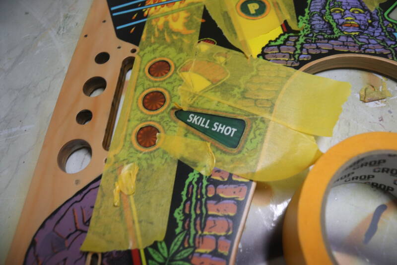 Williams Congo playfield speelveld schade herstel restoration flipperspeelveld restauratie art airbrush airbrushing flipperkast reparatie