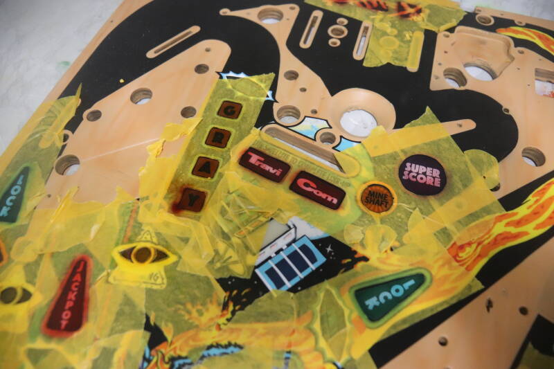 Williams Congo playfield speelveld schade herstel restoration flipperspeelveld restauratie art airbrush airbrushing flipperkast reparatie