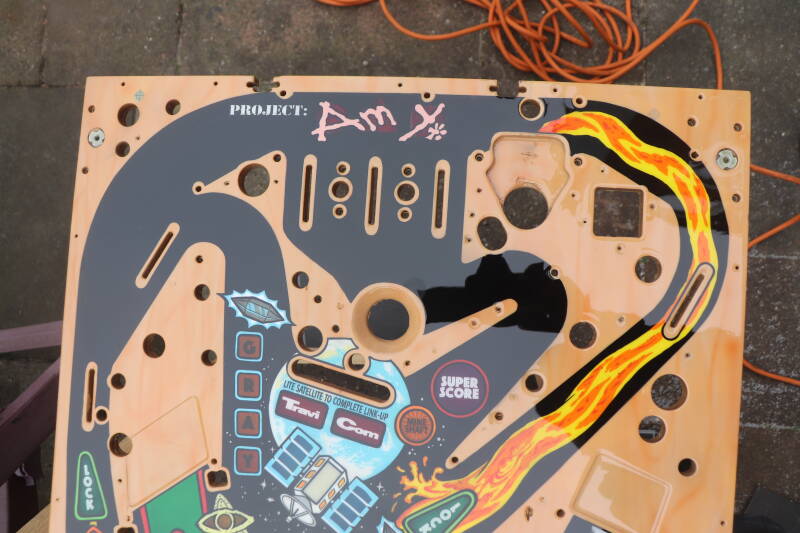 Williams Congo playfield speelveld schade herstel restoration flipperspeelveld restauratie art airbrush airbrushing flipperkast reparatie
