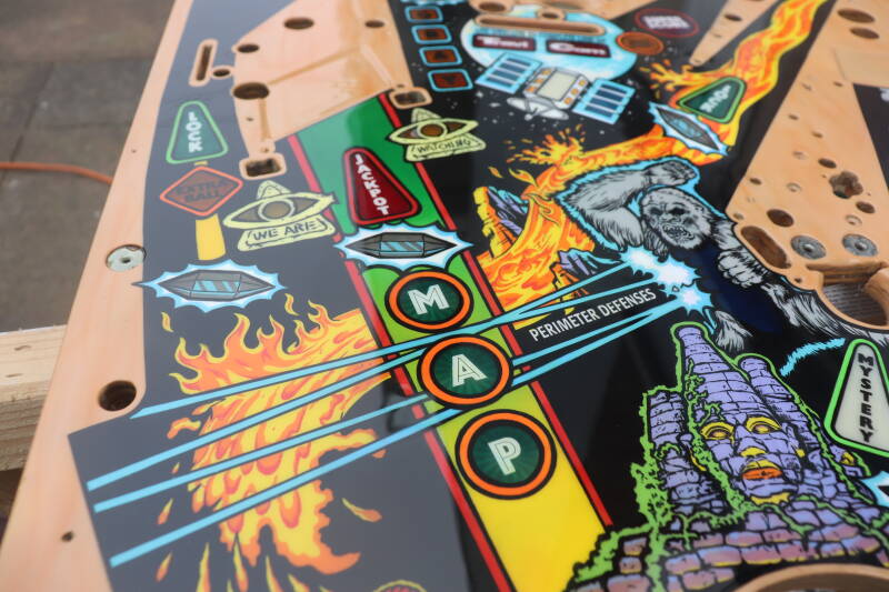 Williams Congo playfield speelveld schade herstel restoration flipperspeelveld restauratie art airbrush airbrushing flipperkast reparatie