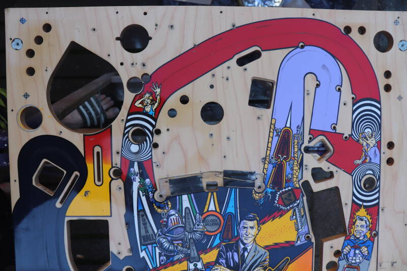 Bally Twilight Zone Playfield Restoration airbrush flipperspeelveld restauratie art airbrushing