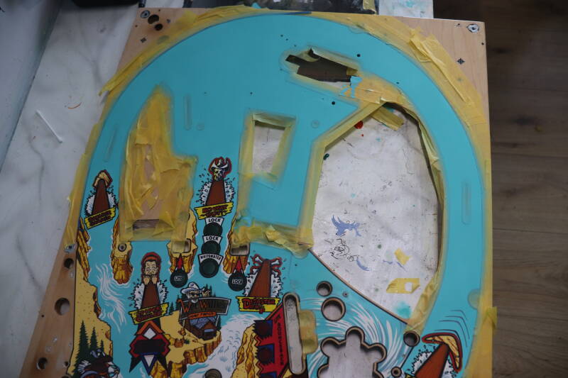 Williams White Water playfield restoration flipperspeelveld restauratie art airbrush airbrushing