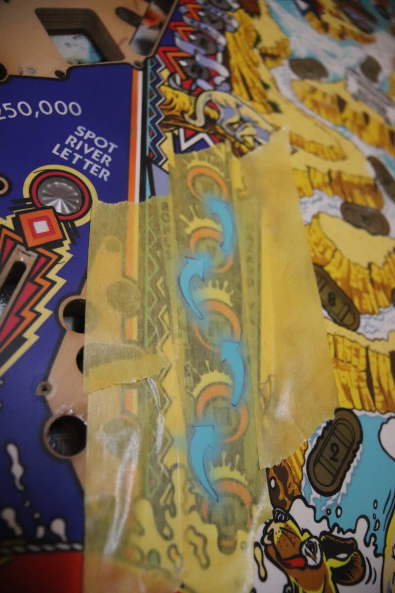 Williams White Water playfield restoration flipperspeelveld restauratie art airbrush airbrushing