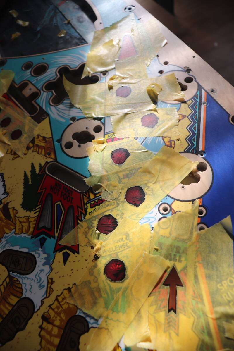 Williams White Water playfield restoration flipperspeelveld restauratie art airbrush airbrushing