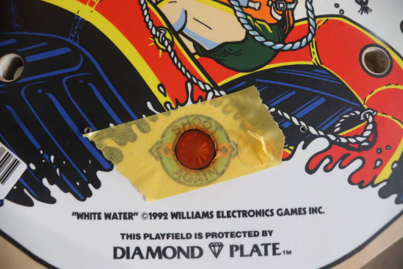 Williams White Water playfield restoration flipperspeelveld restauratie art airbrush airbrushing