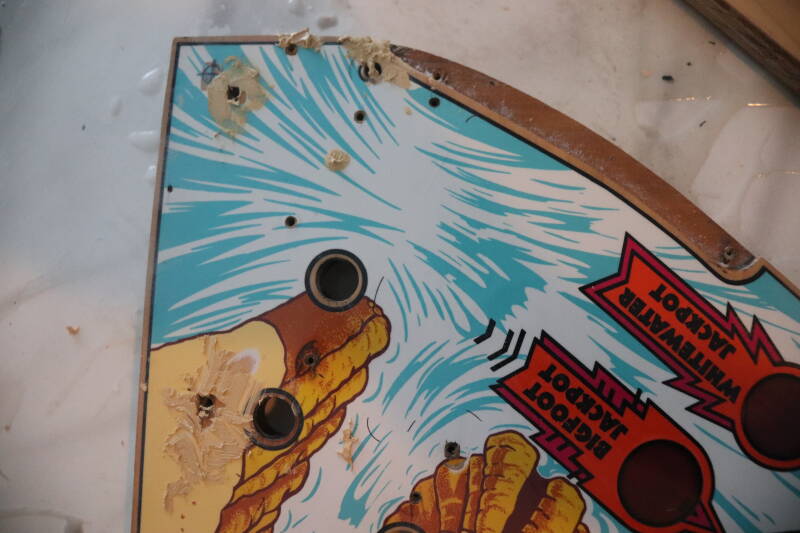 Williams White Water playfield restoration flipperspeelveld restauratie art airbrush airbrushing