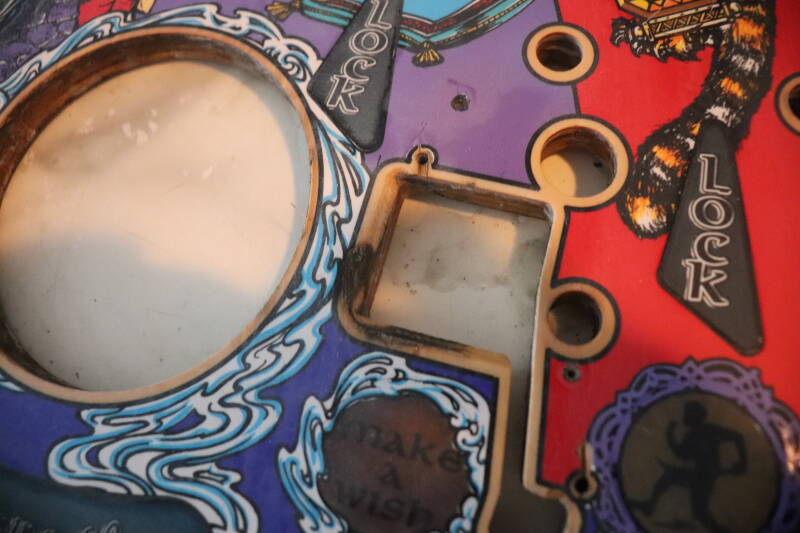 Williams Tales of the Arabian Nights playfield speelveld schade herstel restoration flipperspeelveld restauratie art airbrush airbrushing flipperkast reparatie
