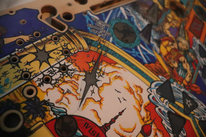 Williams Tales of the Arabian Nights playfield speelveld schade herstel restoration flipperspeelveld restauratie art airbrush airbrushing flipperkast reparatie