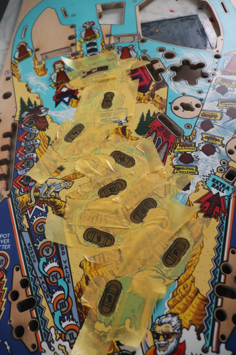 Williams White Water playfield restoration flipperspeelveld restauratie art airbrush airbrushing