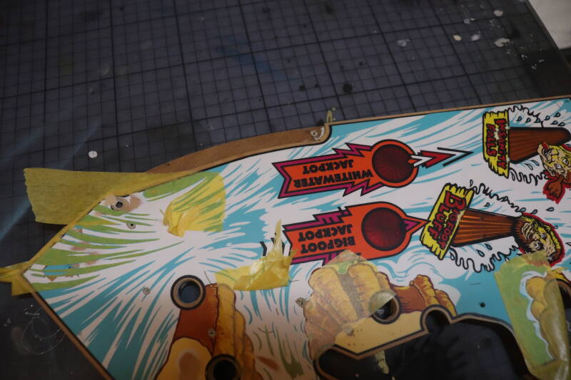 Williams White Water playfield restoration flipperspeelveld restauratie art airbrush airbrushing