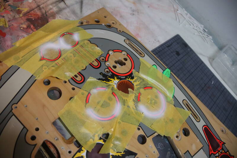 Bally Attack From Mars playfield speelveld schade herstel restoration flipperspeelveld restauratie art airbrush airbrushing flipperkast reparatie