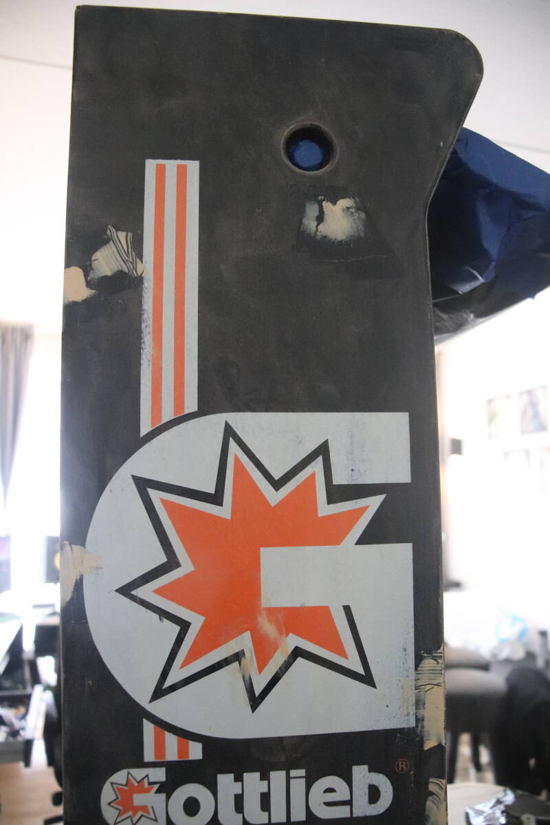 Gottlieb Hoops cabinet backbox kopkast restoration flipperspeelveld restauratie art airbrush airbrushing flipperkast reparatie