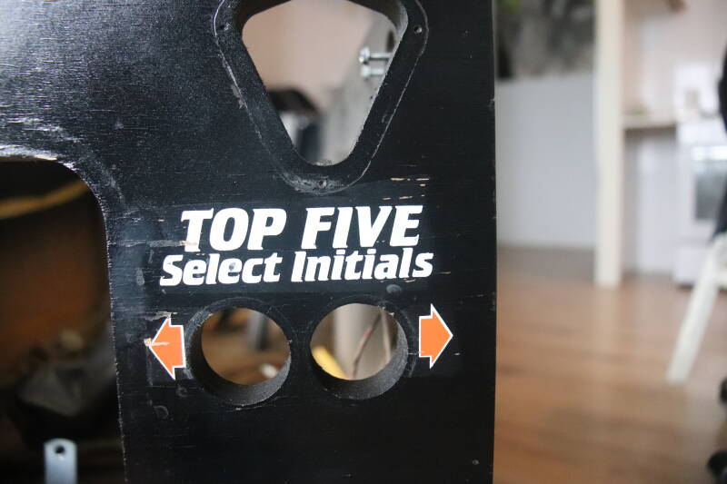 Gottlieb Hoops cabinet backbox kopkast restoration flipperspeelveld restauratie art airbrush airbrushing flipperkast reparatie