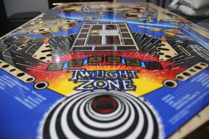 Bally Twilight Zone Playfield Restoration airbrush flipperspeelveld restauratie art airbrushing