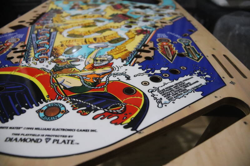 Williams White Water playfield restoration flipperspeelveld restauratie art airbrush airbrushing