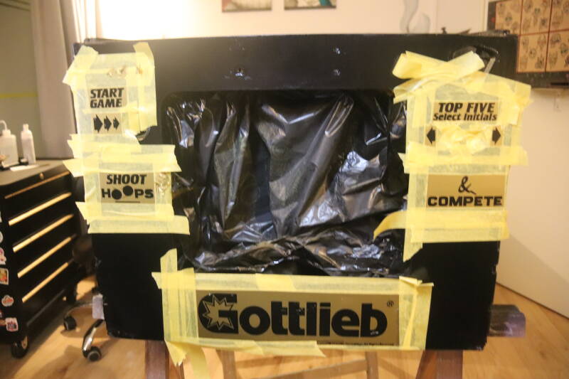 Gottlieb Hoops cabinet backbox kopkast restoration flipperspeelveld restauratie art airbrush airbrushing flipperkast reparatie