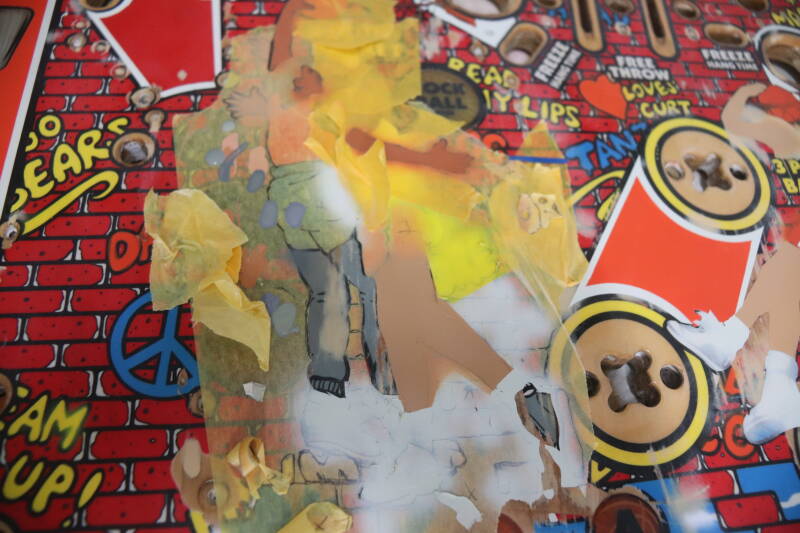 Gottlieb Hoops playfield speelveld schade herstel restoration flipperspeelveld restauratie art airbrush airbrushing flipperkast reparatie