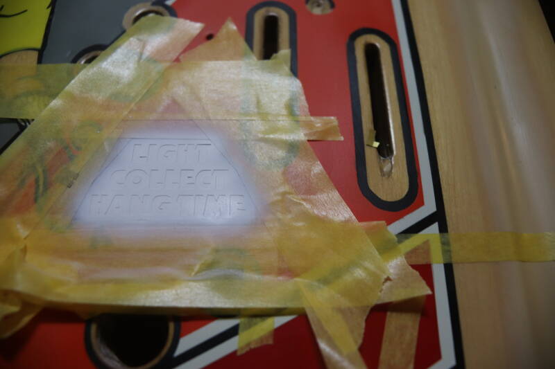 Gottlieb Hoops playfield speelveld schade herstel restoration flipperspeelveld restauratie art airbrush airbrushing flipperkast reparatie