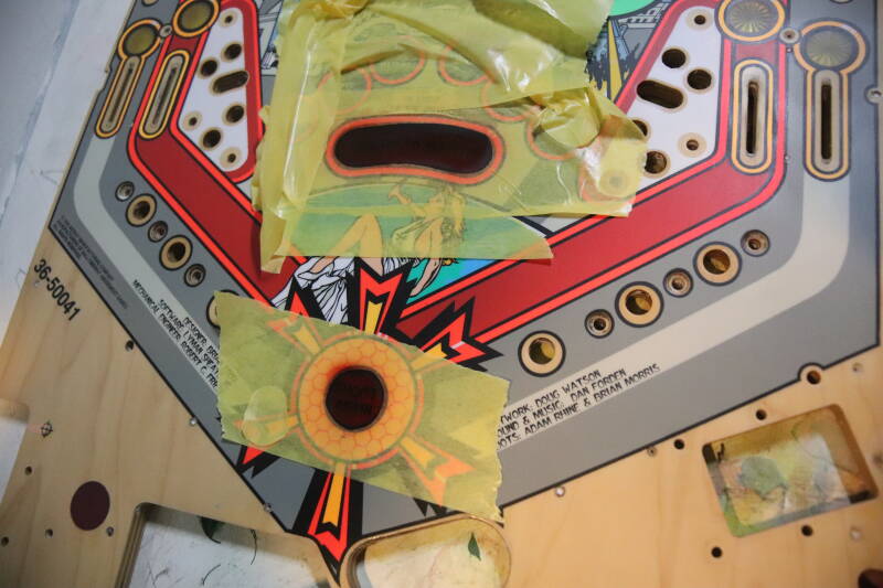 Bally Attack From Mars playfield speelveld schade herstel restoration flipperspeelveld restauratie art airbrush airbrushing flipperkast reparatie