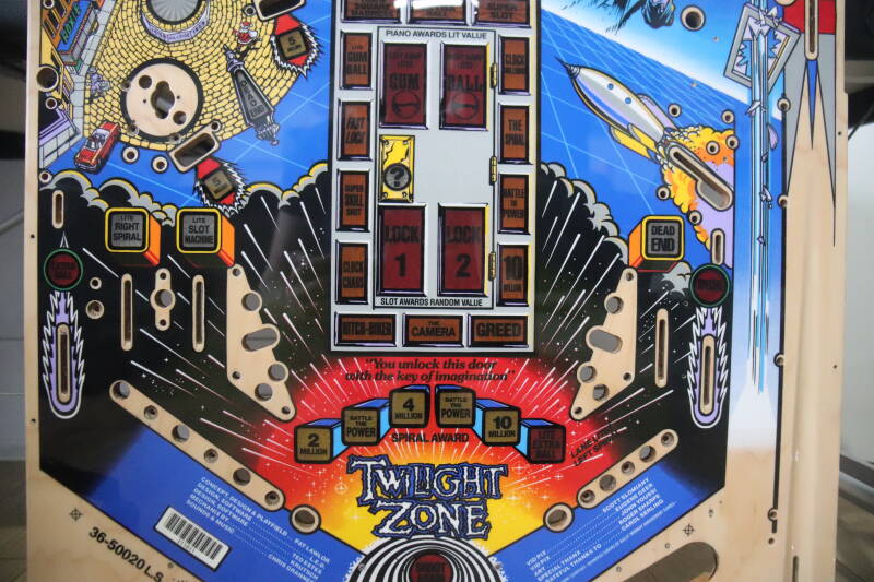 Bally Twilight Zone Playfield Restoration airbrush flipperspeelveld restauratie art airbrushing